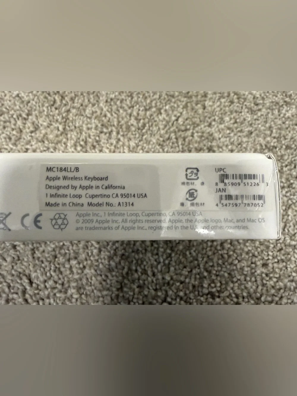*SEALED Silver & White Apple Wireless Bluetooth Magic Keyboard MC184LL/B - A1314